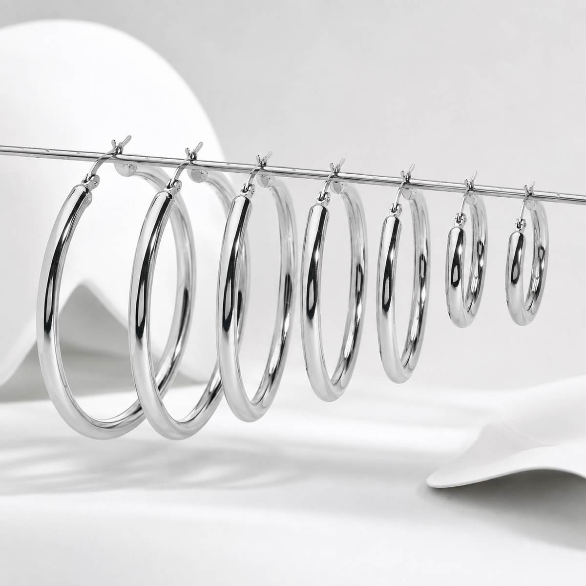Classic hoop earrings in gold or silver finish – ACSRY product image 7